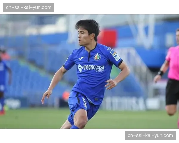 西甲：皇家社会1-0塞维利亚，日本中场久保建英在前腰新位送出助攻