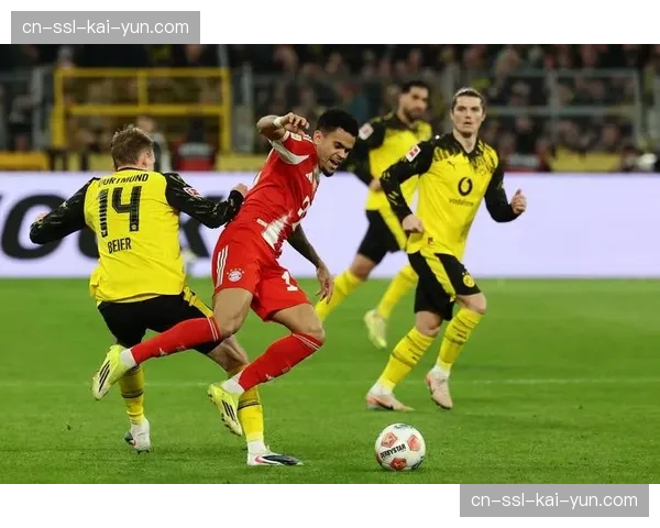 拜仁慕尼黑2-1客胜多特蒙德，凯恩点射制胜，拜仁重返榜首